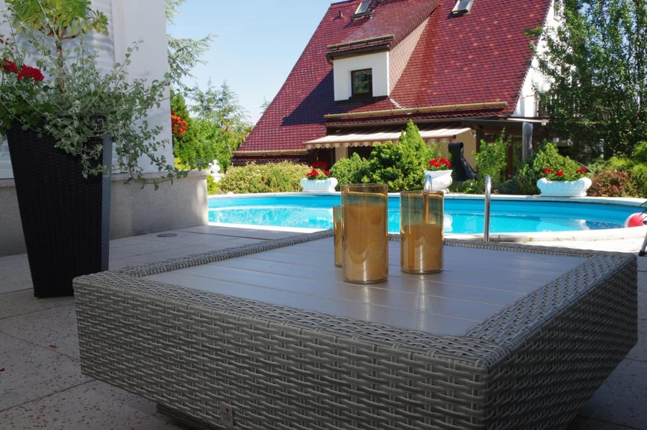 Gaestehaus Gaens - Ferienzimmer Schirgiswalde-Kirschau Bagian luar foto