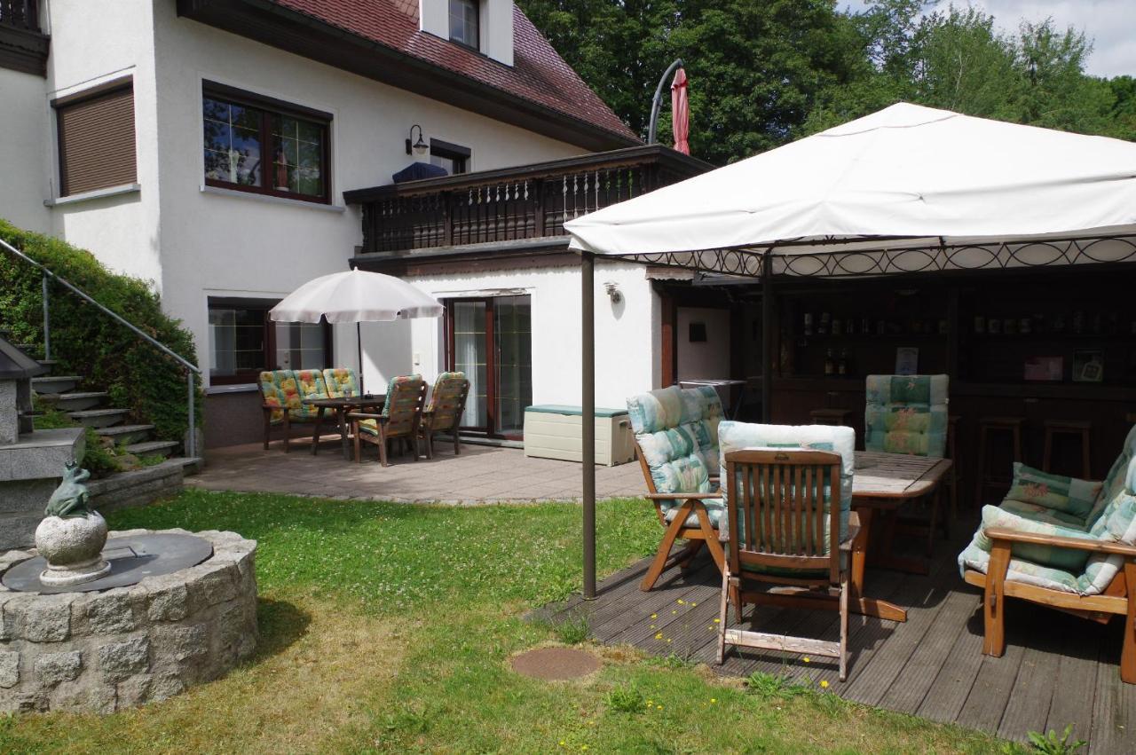 Gaestehaus Gaens - Ferienzimmer Apartment Schirgiswalde-Kirschau Bagian luar foto