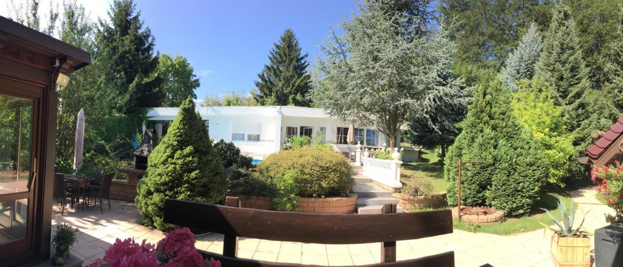 Gaestehaus Gaens - Ferienzimmer Schirgiswalde-Kirschau Bagian luar foto